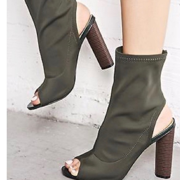 Shoes - NWOT Peep toe, backless heel bootie